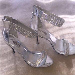 Silver Dimond Heels